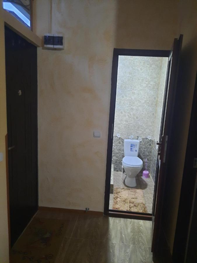 Family Hotel Dilijan Eksteriør billede