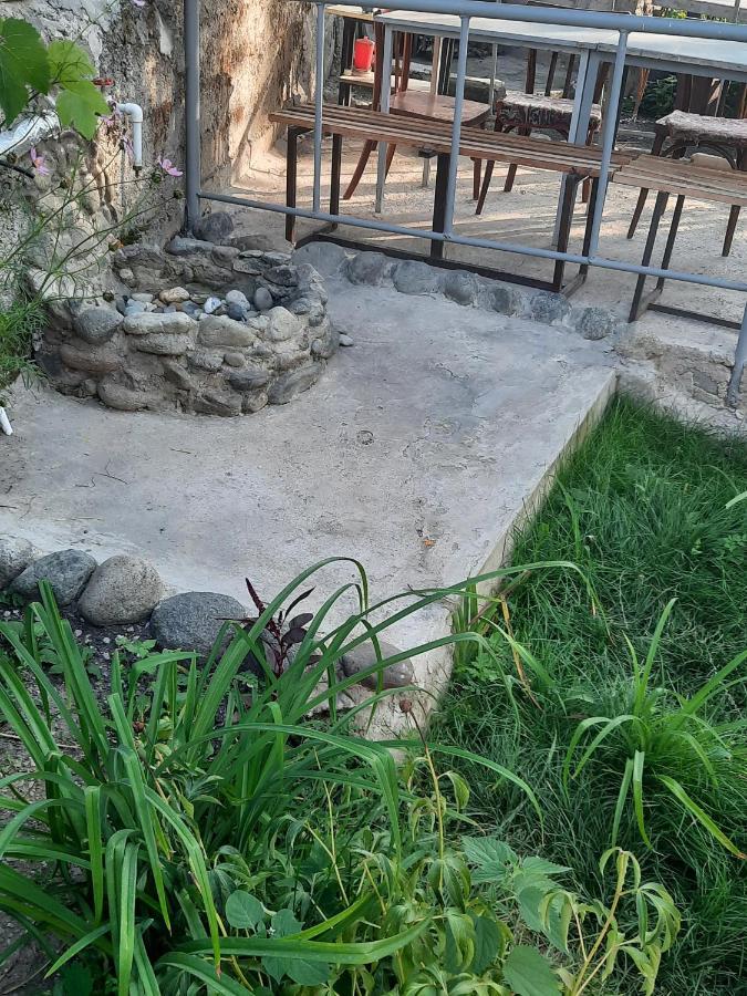 Family Hotel Dilijan Eksteriør billede